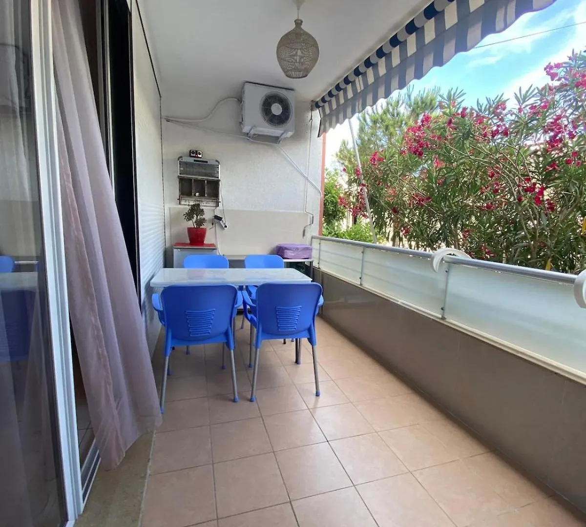 Wake Up By The Sea-Beachfront Apartment In Qerret, Albania Golem   Golem (Tirana)